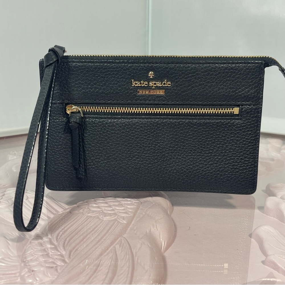 Kate Spade ♠️ Black Pebbled Leather Clutch Wristlet Wallet
